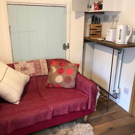شقة Tiny Cosy Snug Manorowen المظهر الخارجي الصورة